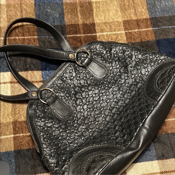 Elliott Lucca Black Woven Shoulder Bag - Picture 1 of 12